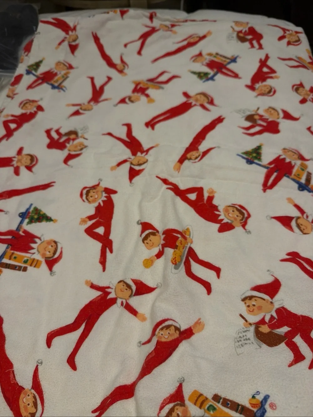 Pottery Barn Kids flannel White and Red The Elf on the Shelf Twin sheet set-